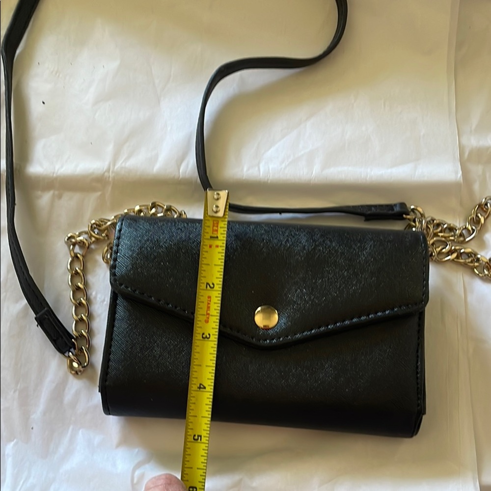 Elegant Black Leather Crossbody Bag